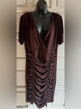 Women’s Ruched V-Neck Dress in Deep Brown